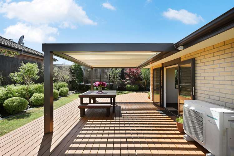 87b Dixon Road Glenview_18