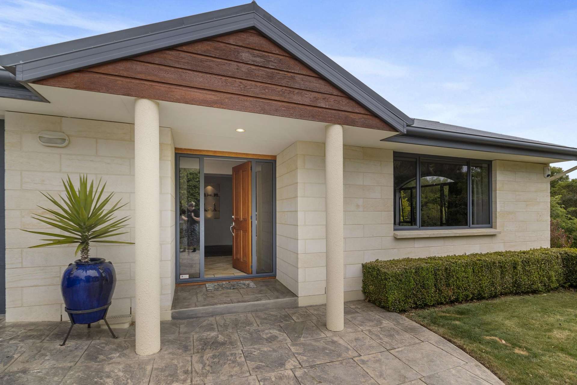 214 Pages Road Marchwiel_0