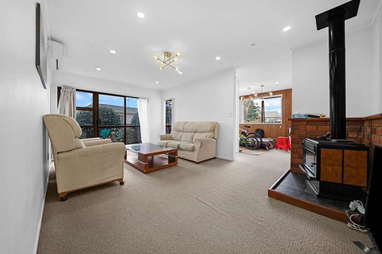 14 Le Havre Place Takanini_13