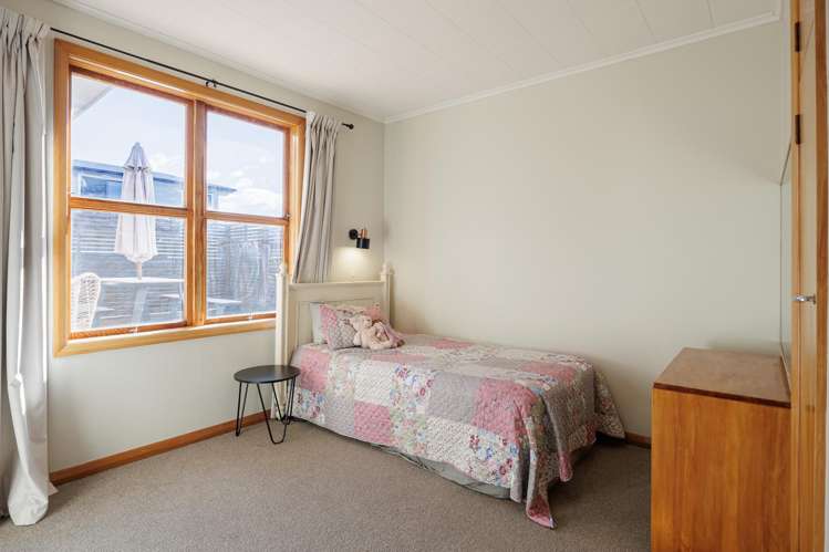 49 Meeanee Road Taradale_13