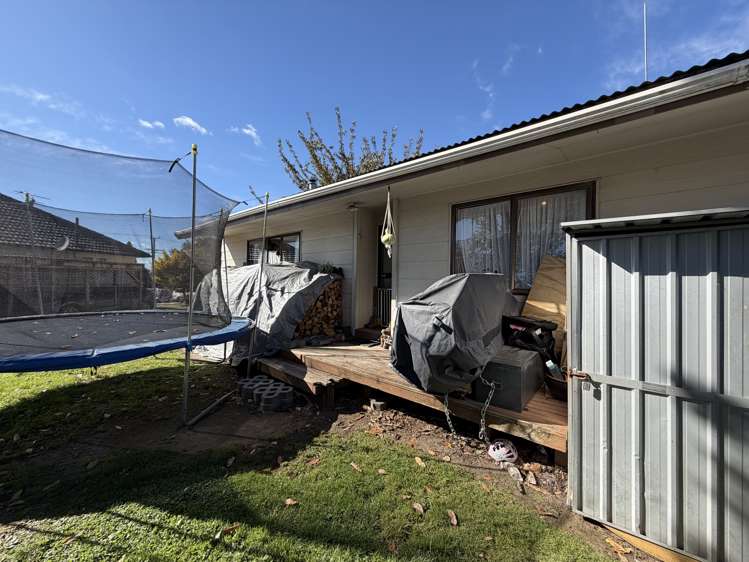 1 Taharangi Street Koutu_9