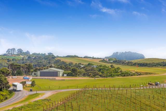 171 Carsons Road Waiheke Island_1