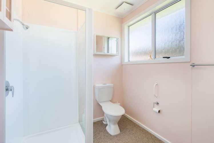 12 Burgess Street Green Island_14