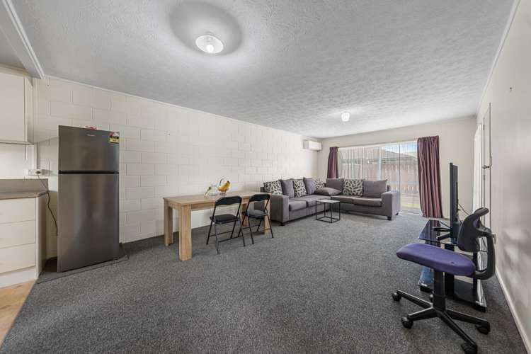 407 West Coast Road_5