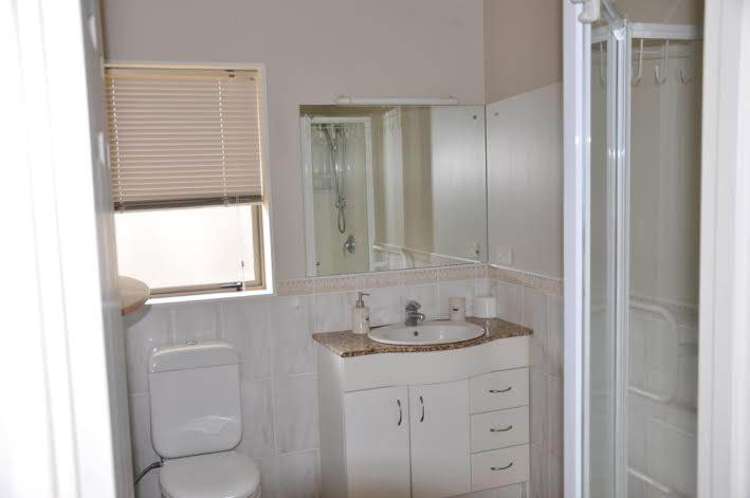 25 Oliver Road Eastern Beach_12