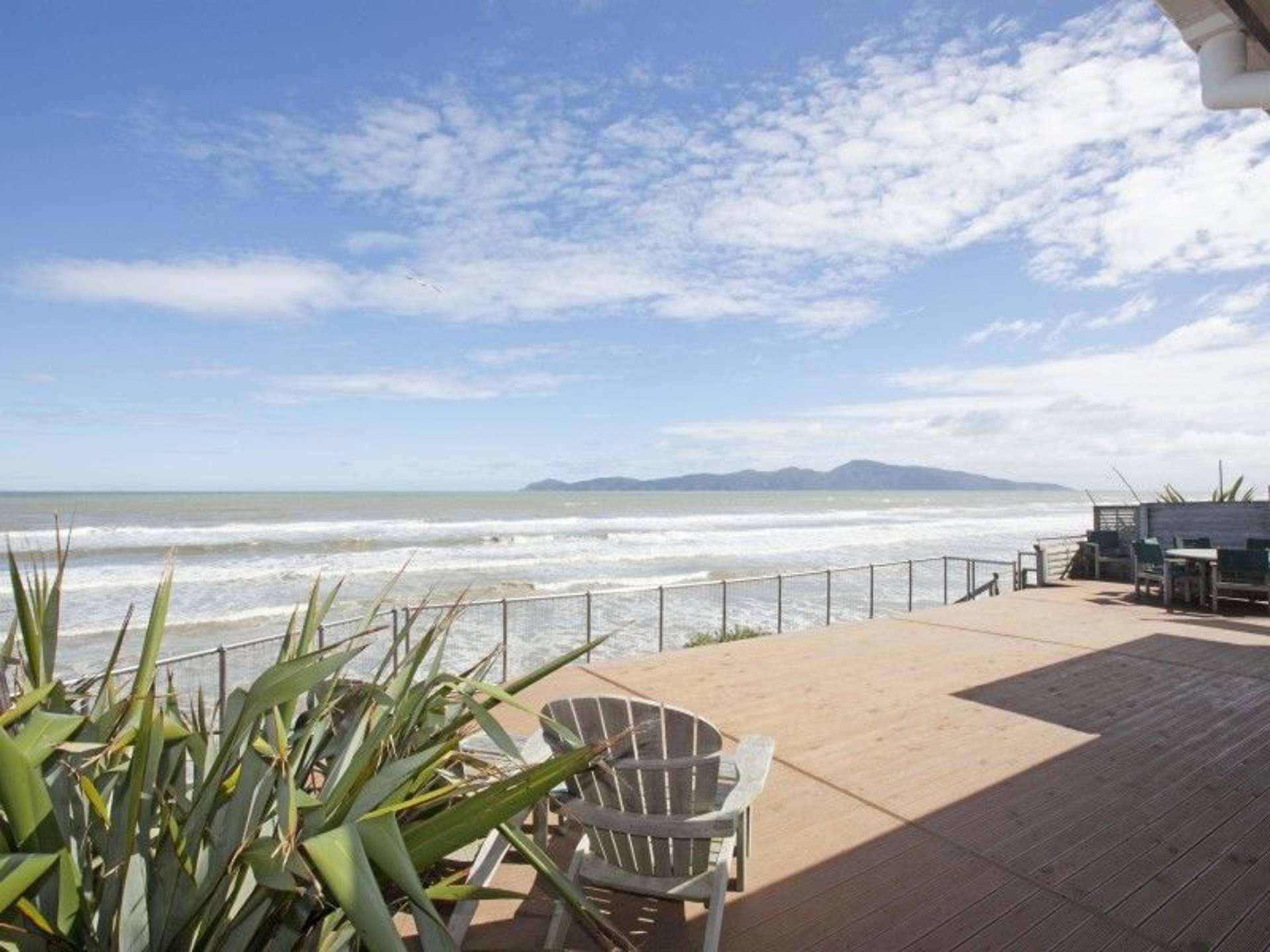 76 The Esplanade Raumati South_0