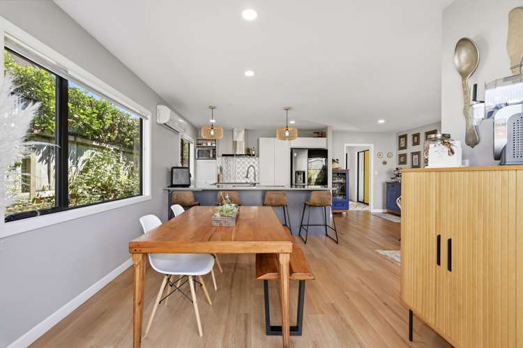 2 Benmore Crescent Pyes Pa_8