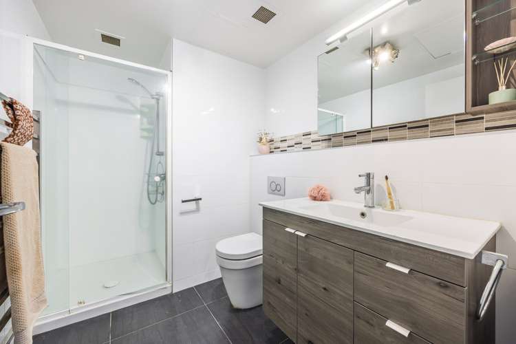 6g/2 Eden Crescent Auckland Central_16