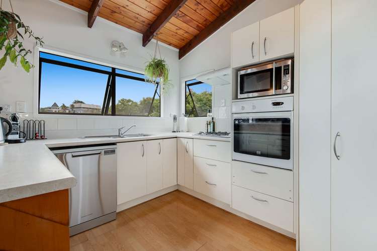 61 Polkinghorne Drive Manly_5