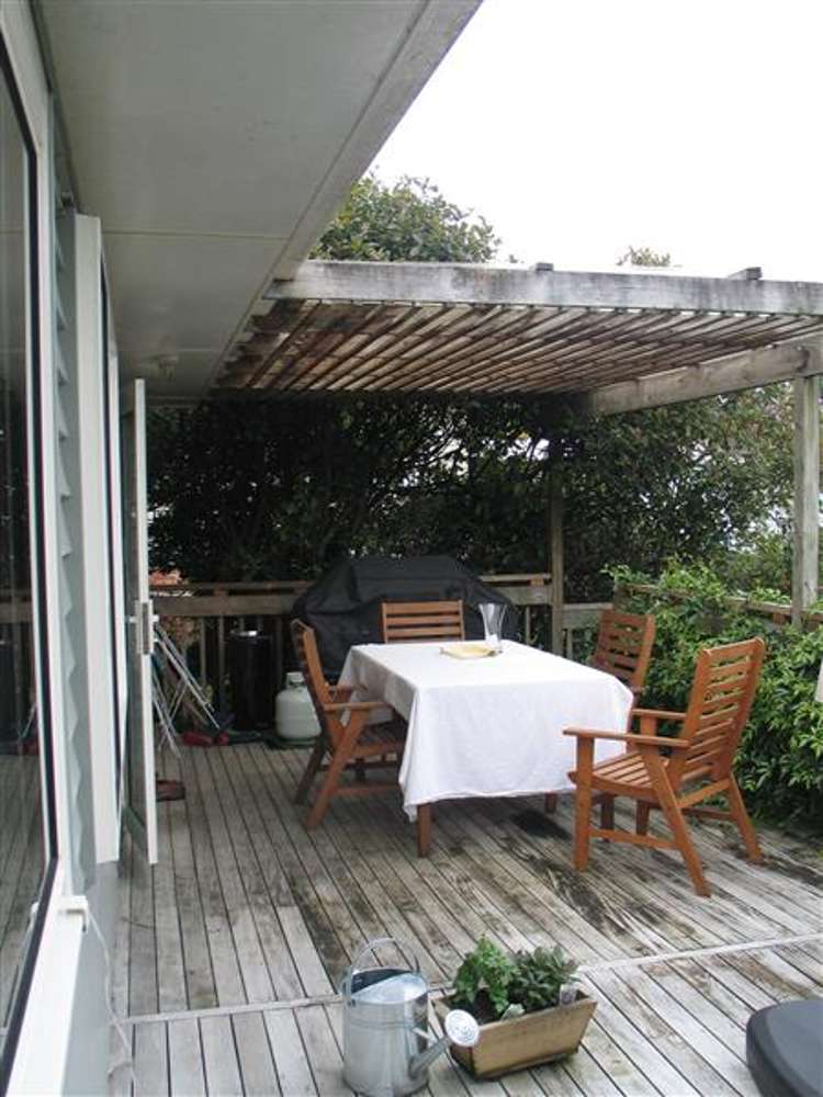 126 Flanshaw Road Te Atatu South_13