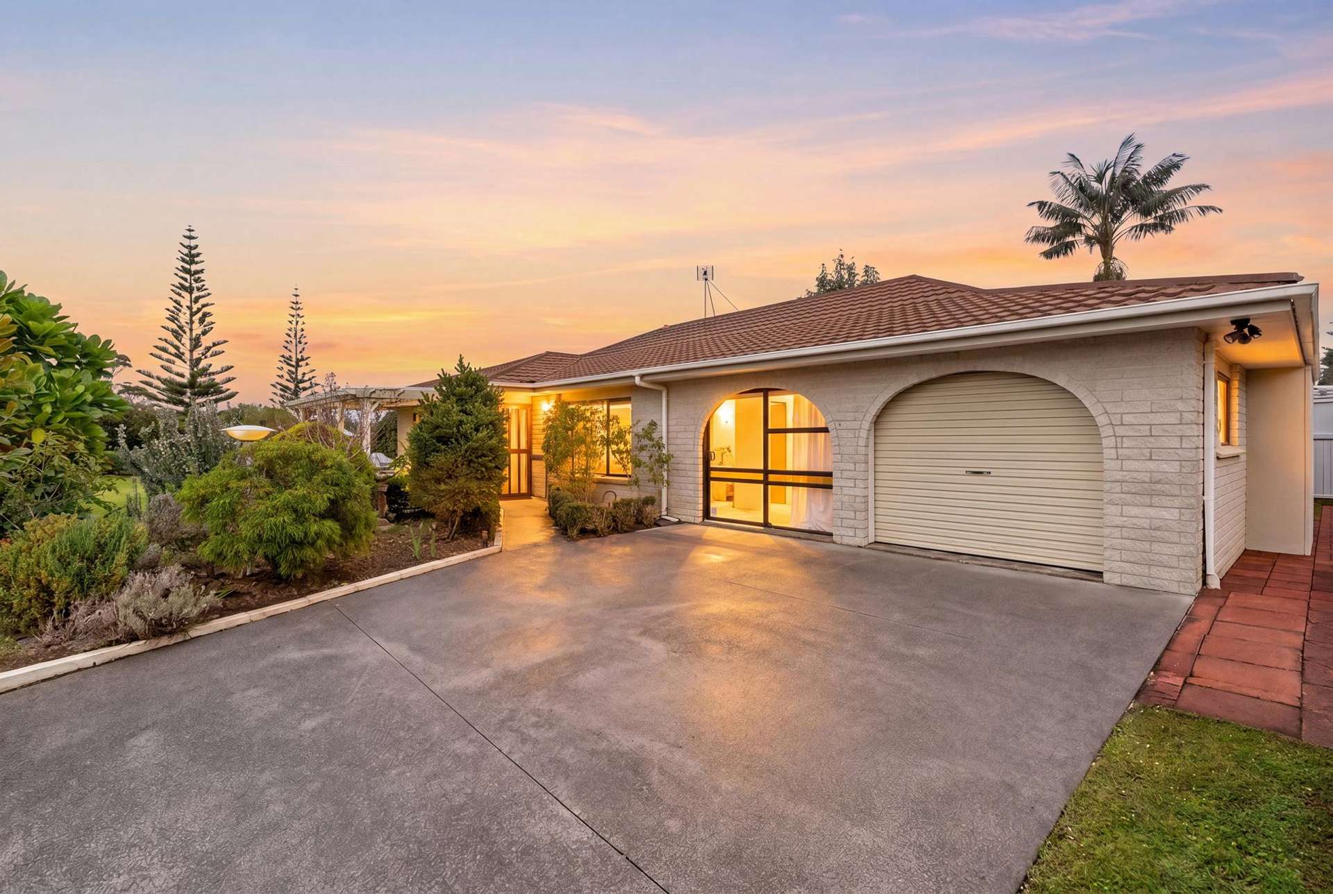 2 Edgewater Grove Orewa_0