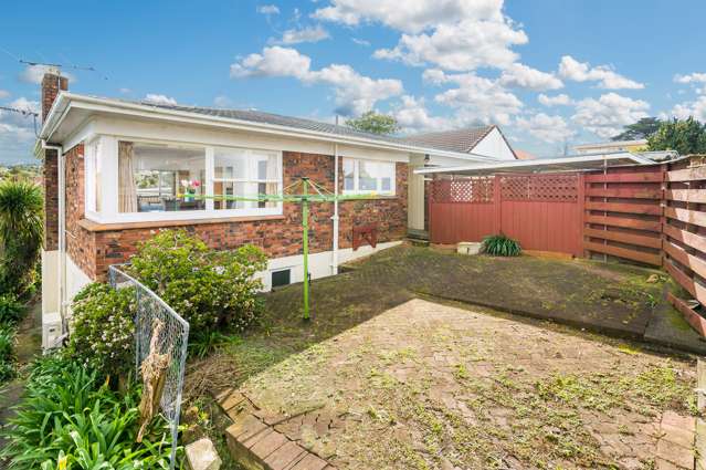 1/89 Lake Road Northcote_1