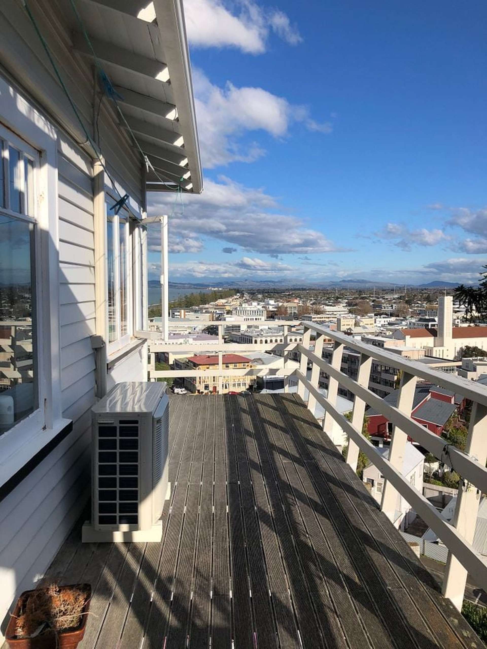 2/8 Seaview Terrace Bluff Hill_0