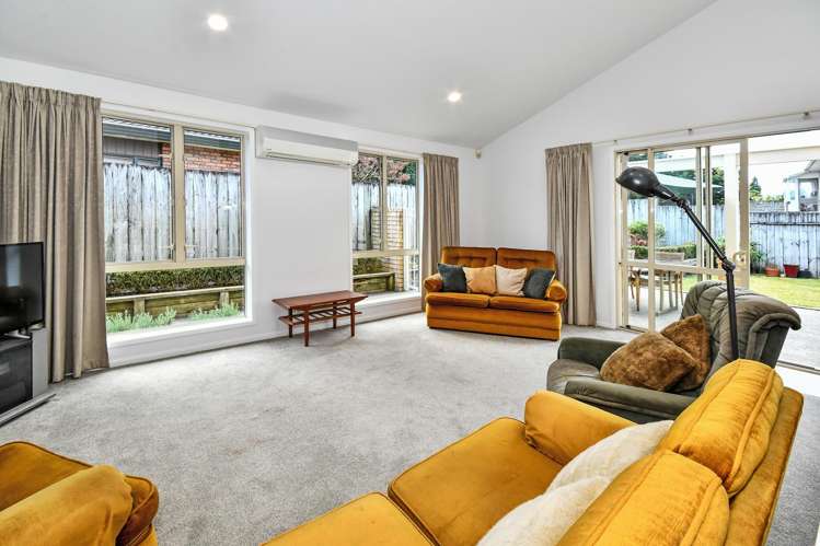 19 Shirley Avenue Papakura_9