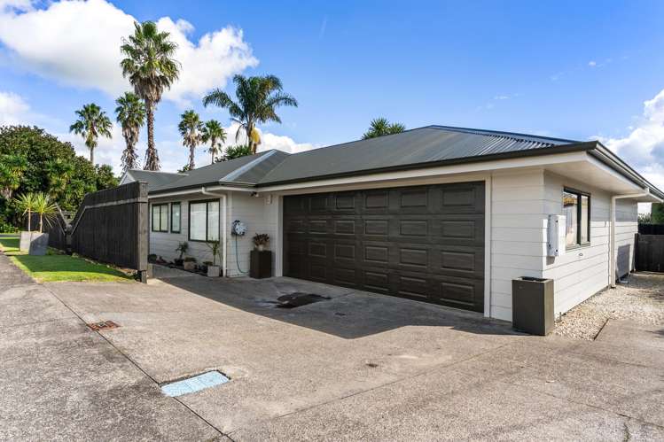 88 McRobbie Road Kingseat_4