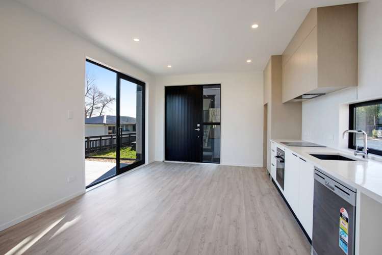 6/10 Hutchinsons Road Bucklands Beach_12