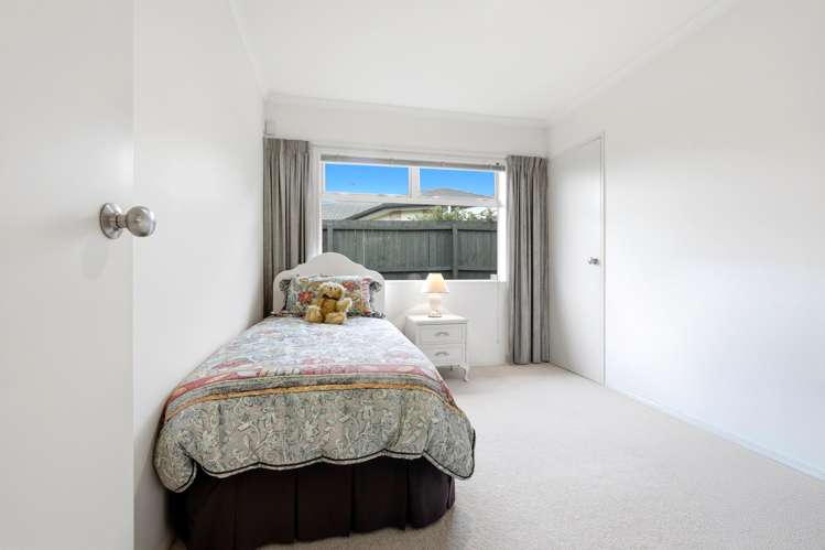14 Chesterfield Way Orewa_20