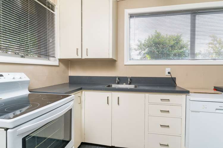 186 Kaikorai Valley Road Bradford_18