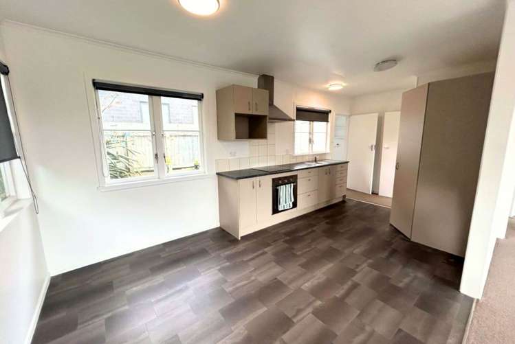 53A Sylvan Crescent Te Atatu South_2