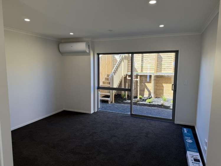 2/50 Forest Lake Road 1066_5