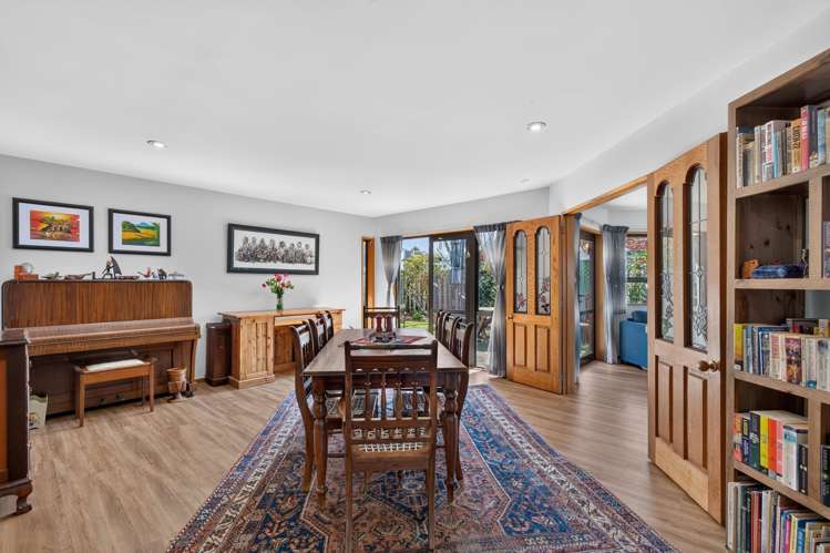 18 Devon Crescent Darfield_6