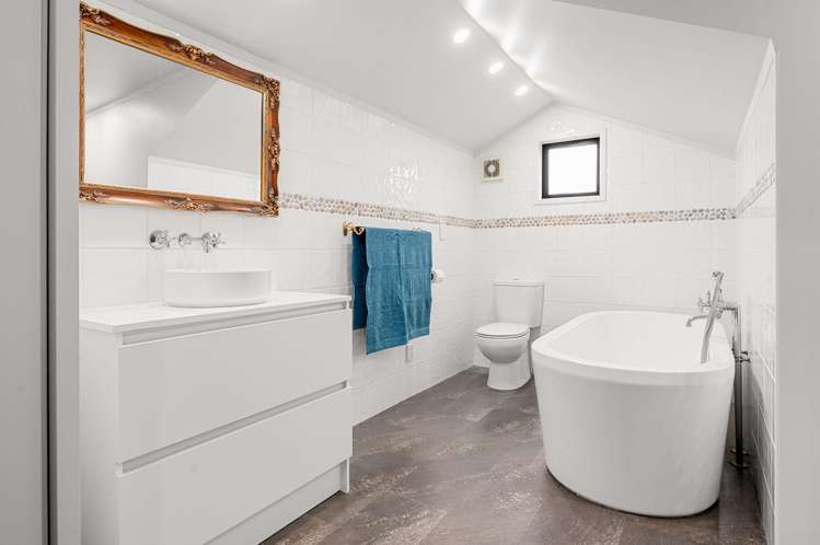 322 Hukanui Road Queenwood_22