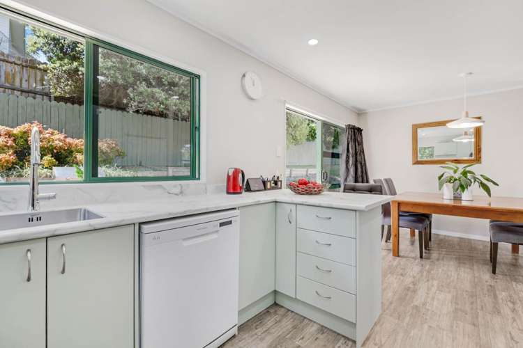 8 Coralsea Way Arkles Bay_7