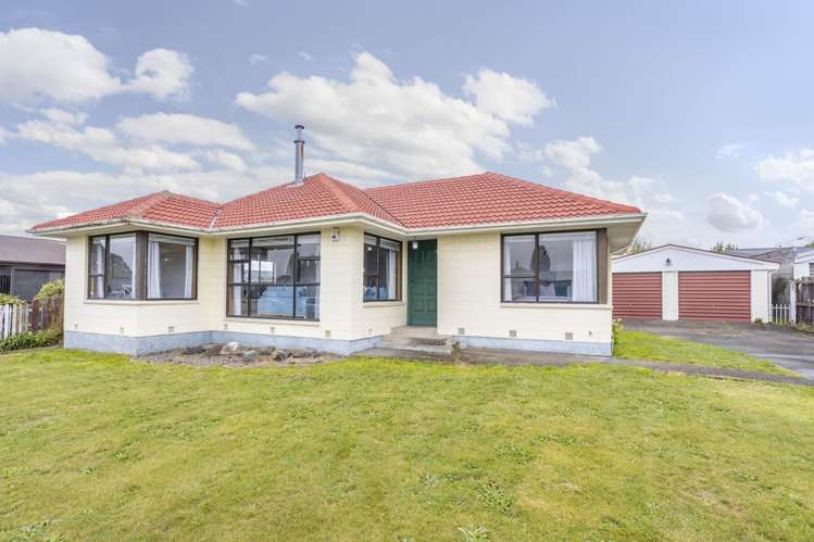 4 Kathleen Crescent Hornby_14