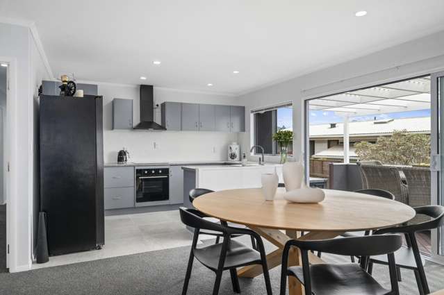 12 Aquarius Drive Kawaha Point_3