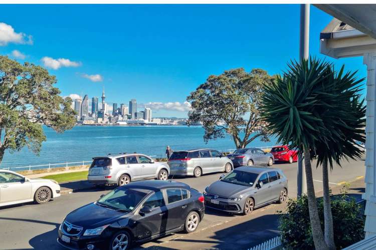 29 Queens Parade Devonport_43