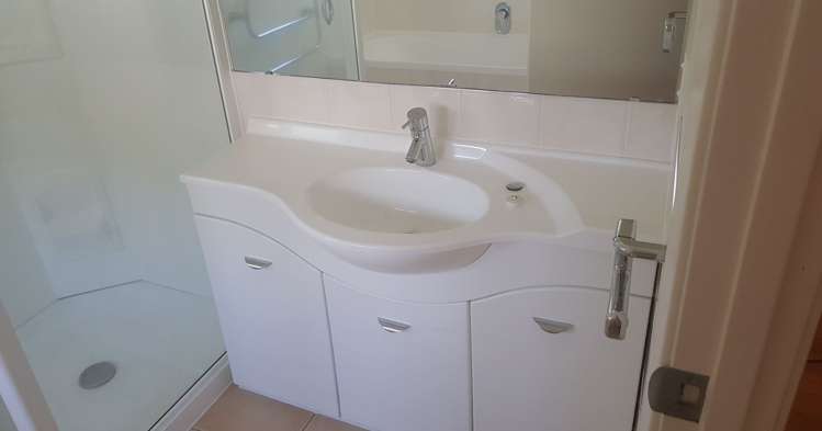 2 Knights Close Rothesay Bay_7