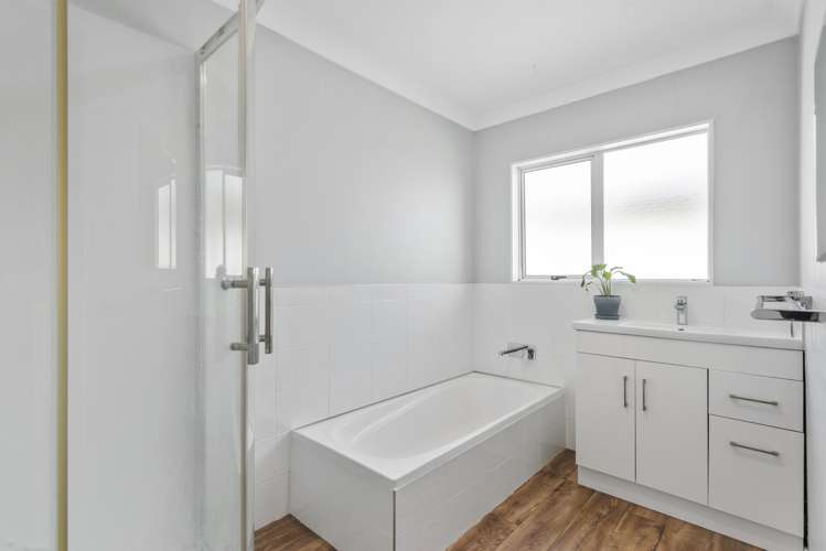 20b Lisbon Street Greerton_14