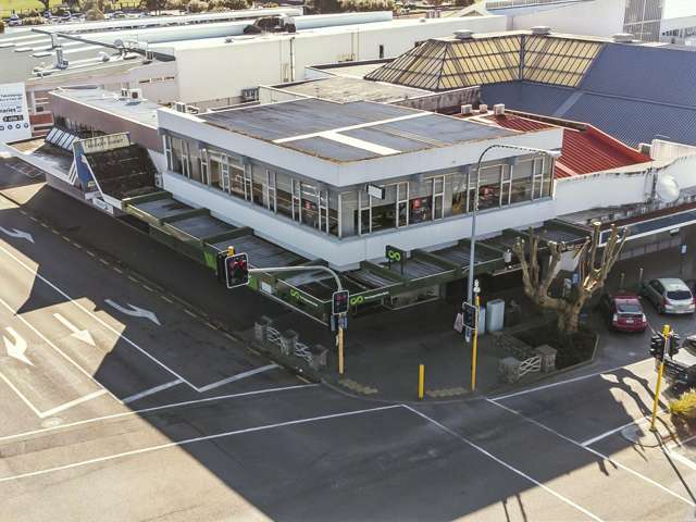 167-169 Oxford Street Levin_2