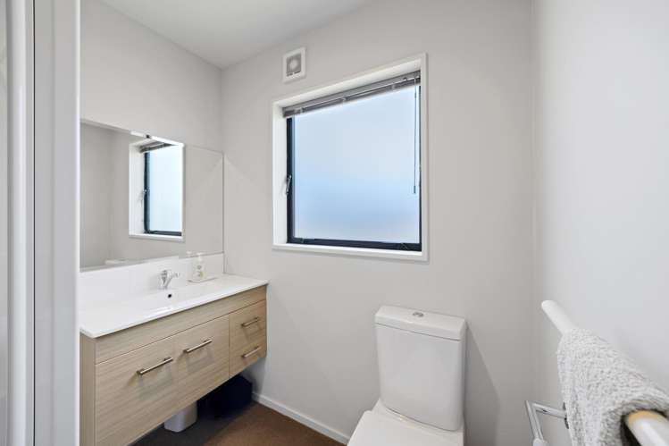 6 Astor Place Halswell_16