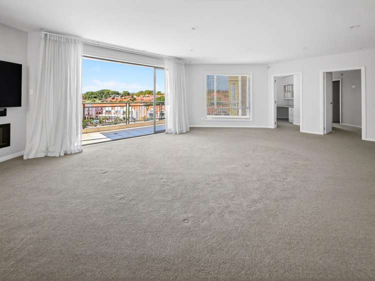 69 Waterside Crescent Gulf Harbour_16