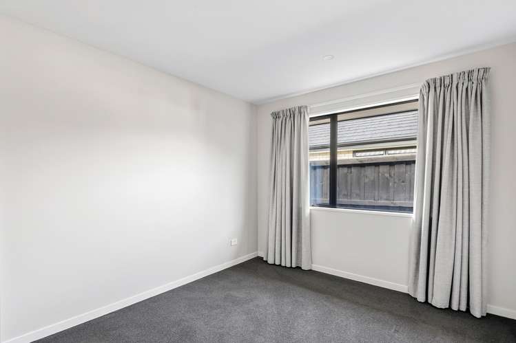 8 Oakleigh Street Woodend_4