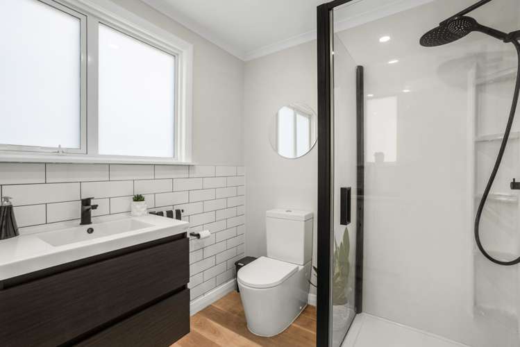 140 Waiwhetu Road Waterloo_19