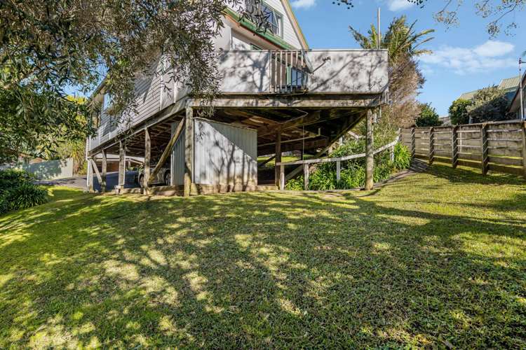 27 Brookvale Park Stanmore Bay_17