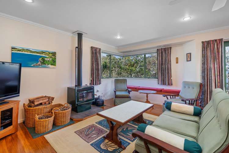 7 Martin Place Cooks Beach_8