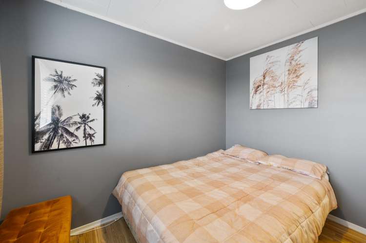 28 Neal Crescent Onekawa_5