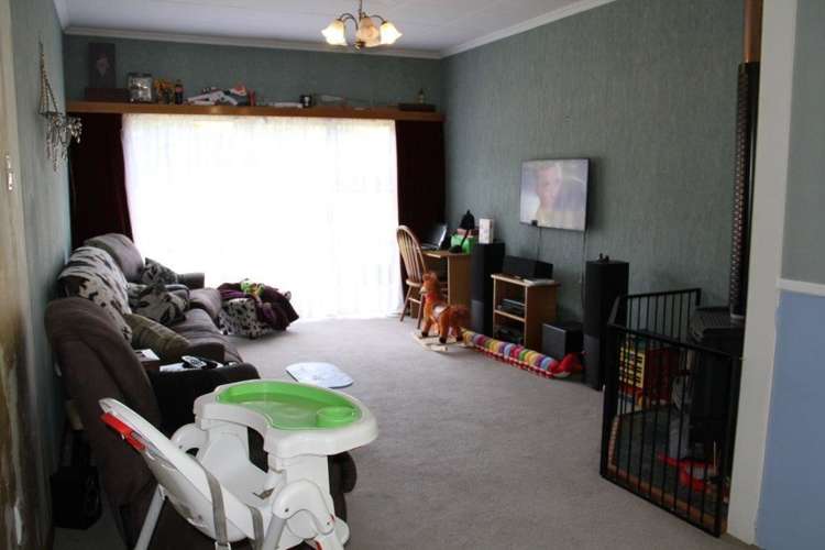 6 Erskine Street Tuatapere_5