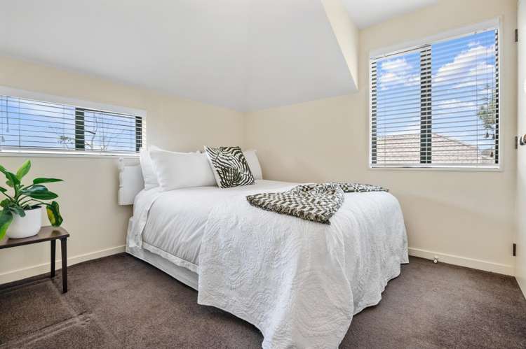 2/13a Amy Street Ellerslie_17