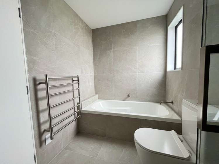 135D Leybourne Circle Glen Innes_10