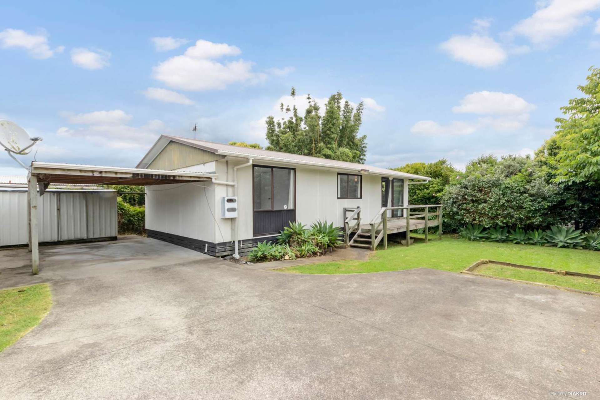 1/9 Kirrie Avenue Te Atatu South_0