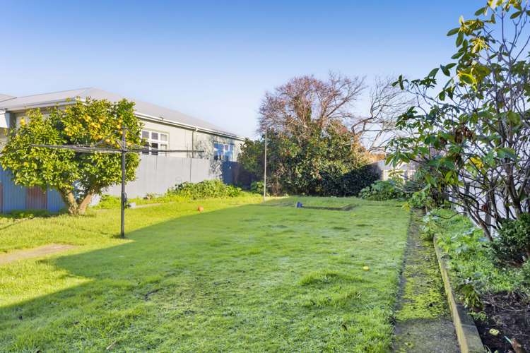 61 Collins Street Hawera_16