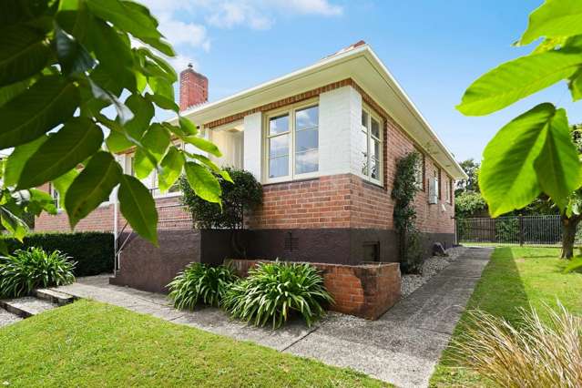 Hayes Paddock large living areas with two bedrooms