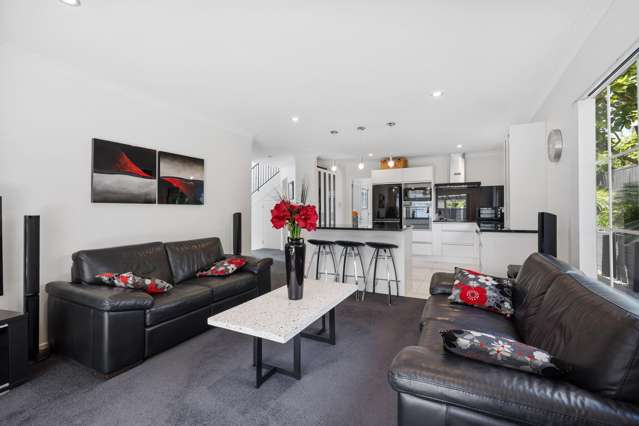 8B Lupetti Rise West Harbour_3