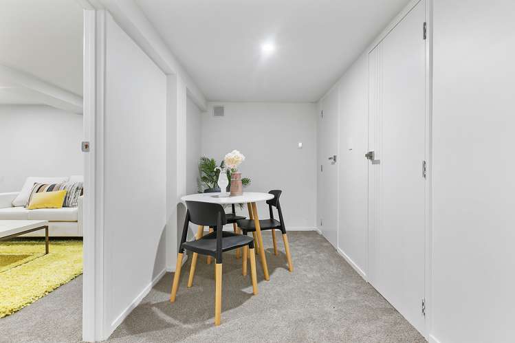 82b Vodanovich Road Te Atatu South_15