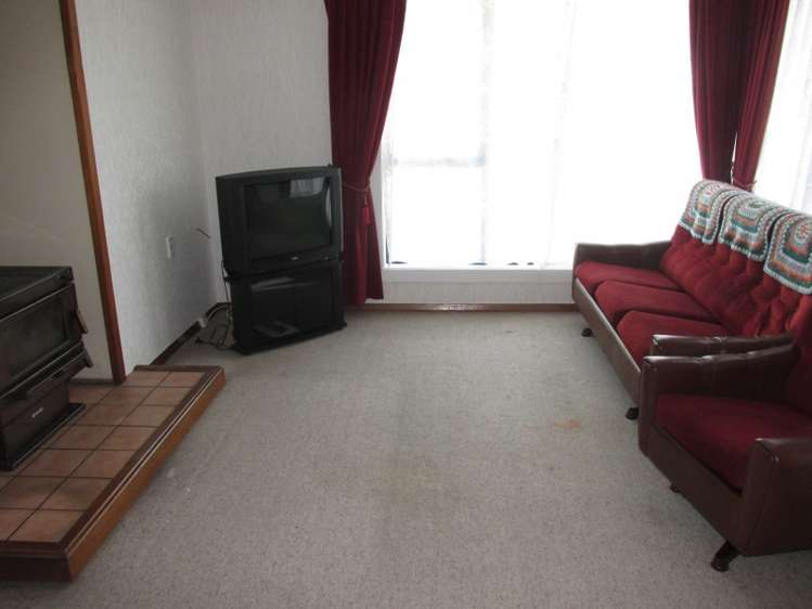 11 Plaskett Street Reefton_21