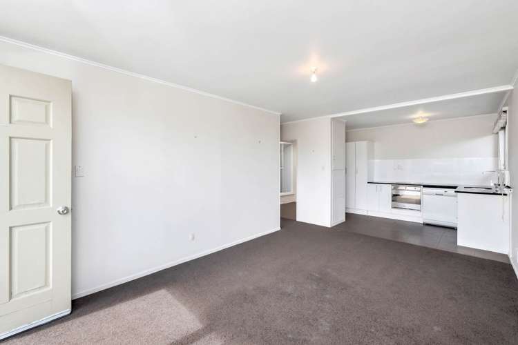 1-3/75 Benson Road Remuera_9